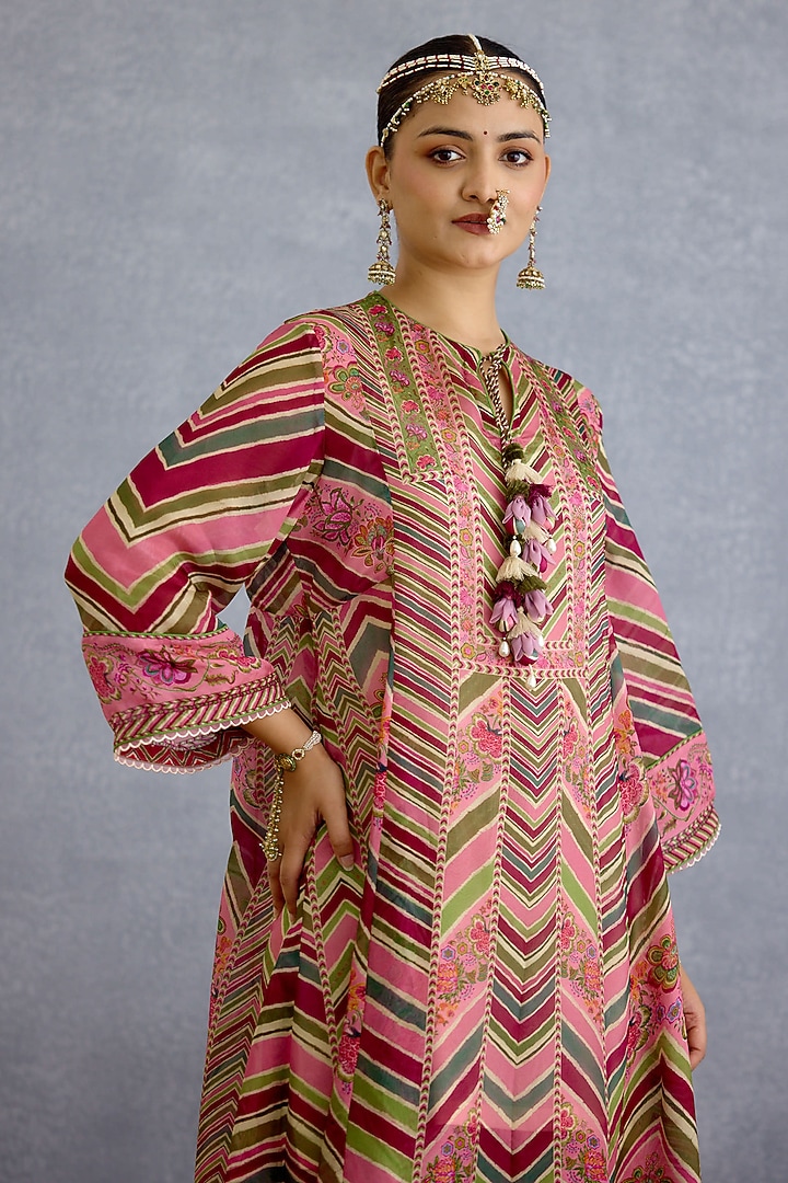 Pink Silk Crepe Organza Digital Printed Kurta Set by Torani at Pernia's Pop Up Shop