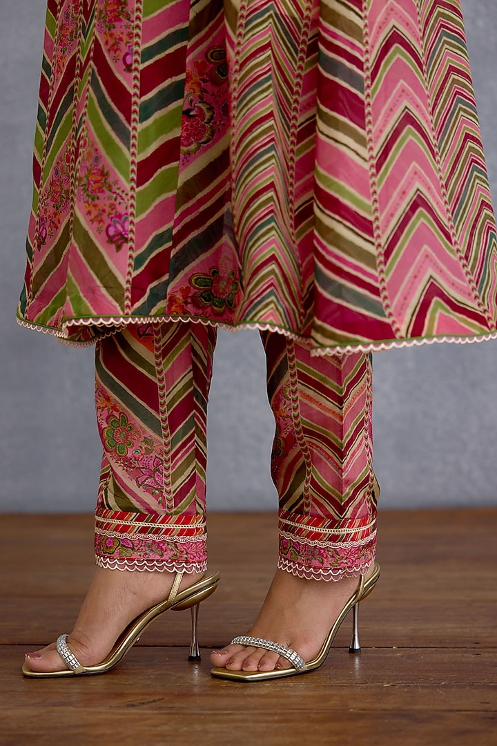 Pink Silk Crepe Organza Digital Printed Kurta Set by Torani at Pernia's Pop Up Shop