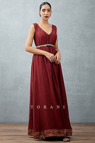 Burgundy Embroidered Belt by TORANI