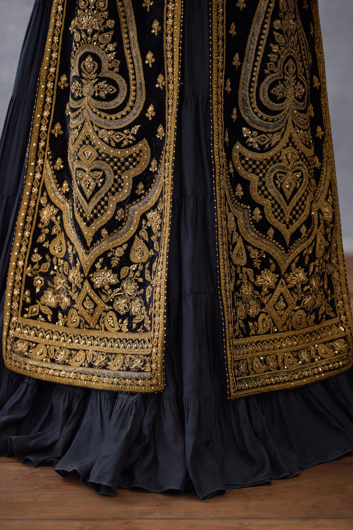 Siena- Handwoven Black Muslin Jamdani Dress