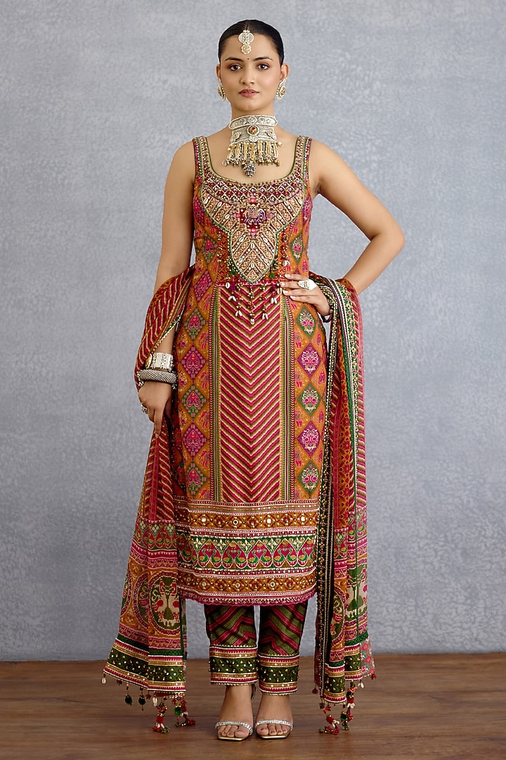 Multi-Colored Dola Silk Floral Printed Kurta Set by TORANI at Pernia's Pop Up Shop