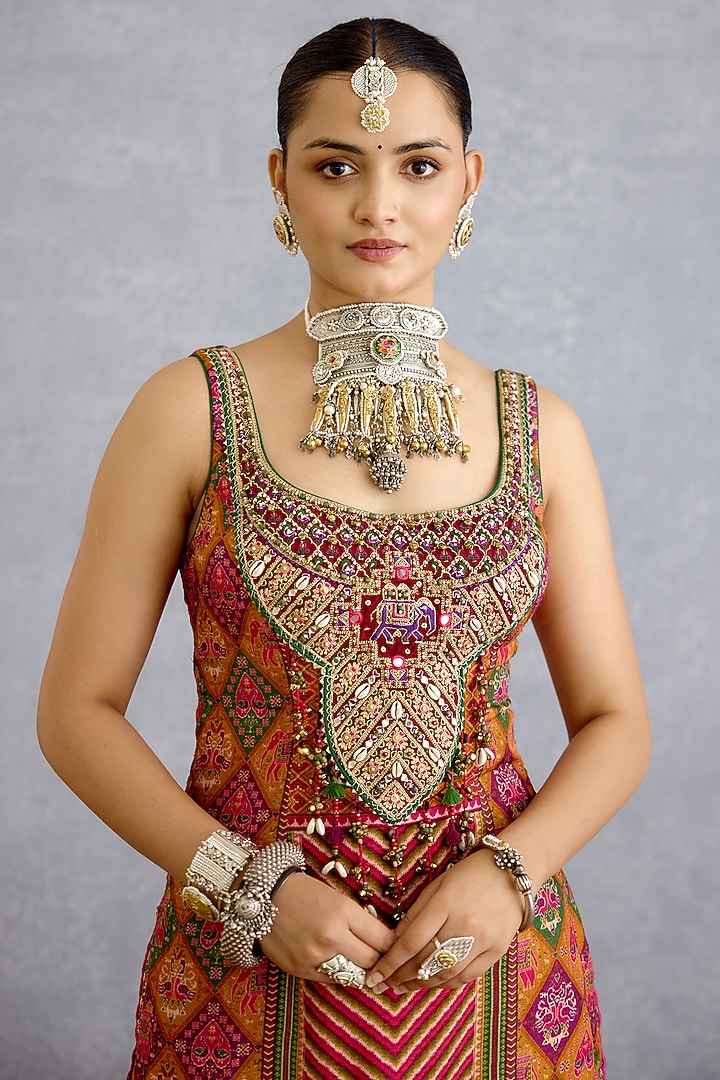 Multi-Colored Dola Silk Floral Printed Kurta Set by TORANI at Pernia's Pop Up Shop