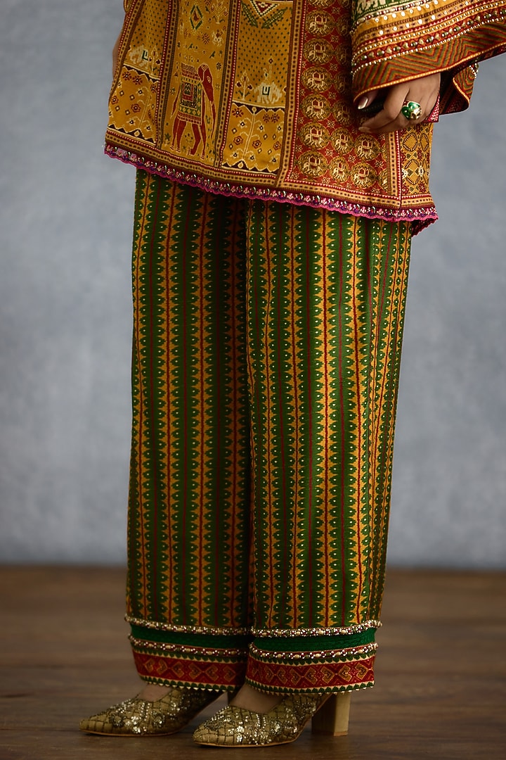 Yellow Dola Silk Digital Motif Printed Kurta Set by TORANI at Pernia's Pop Up Shop