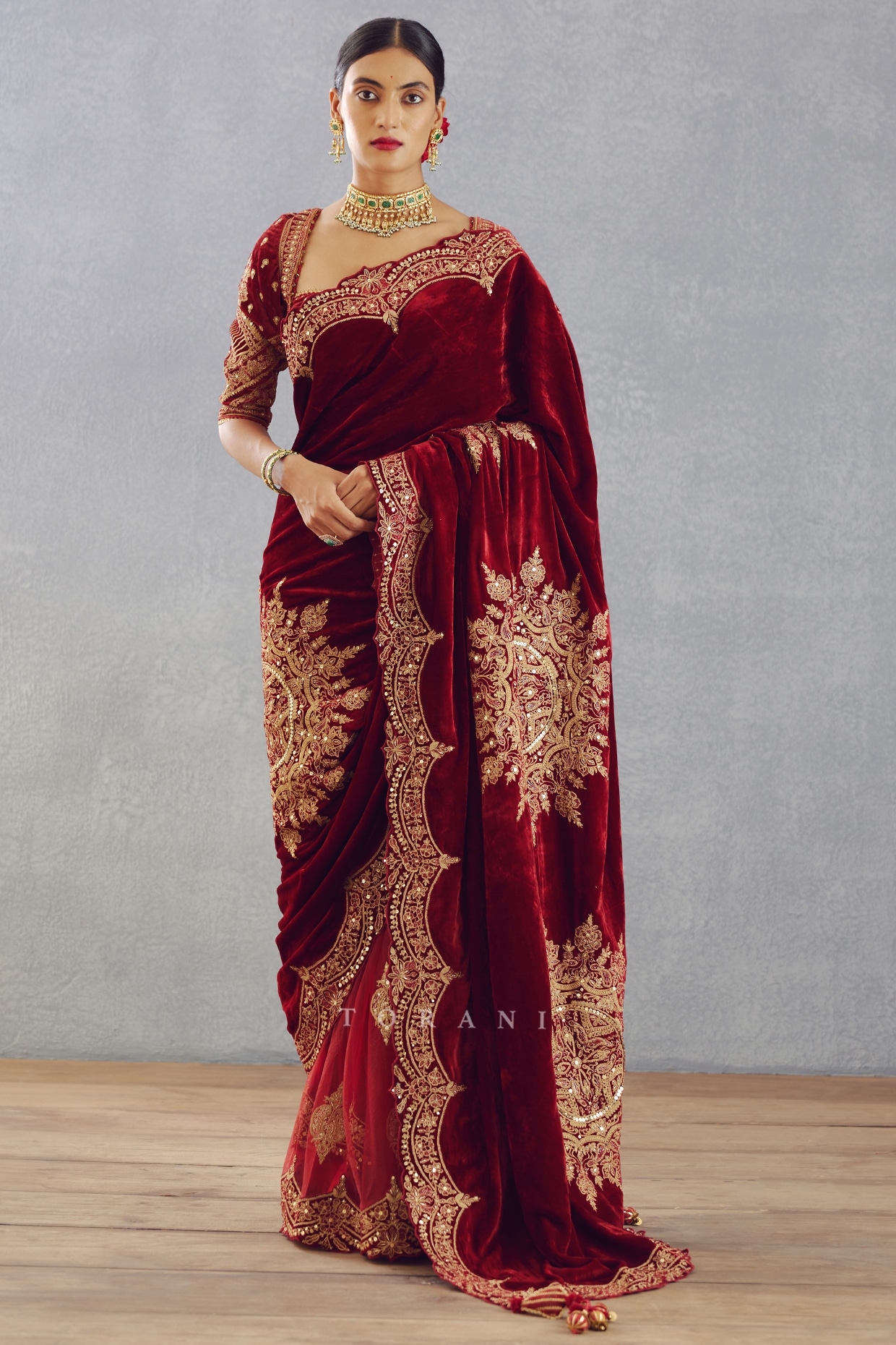 Buy Maroon Sarees for Women by PMD FASHION Online | Ajio.com