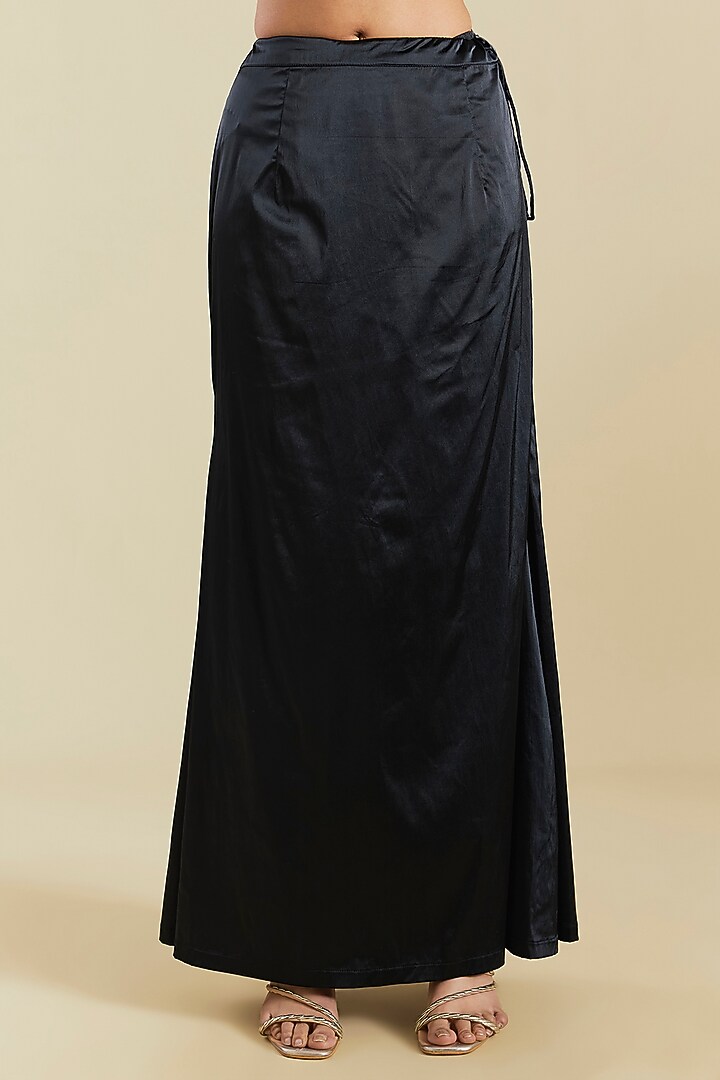 Black Georgette Embroidered Reception Saree Set by Torani at Pernia's Pop Up Shop