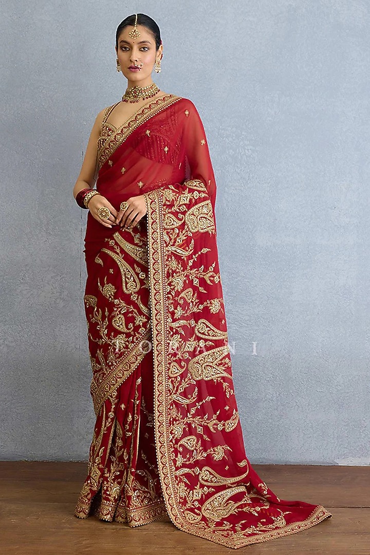 Red Georgette Embroidered Bridal Saree Set by TORANI at Pernia's Pop Up Shop