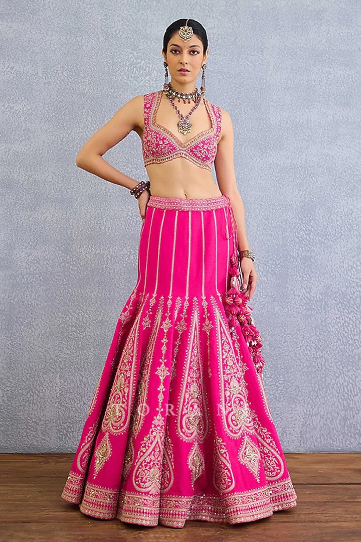 Pink Organza Embroidered Bridal Lehenga Set by TORANI at Pernia's Pop Up Shop