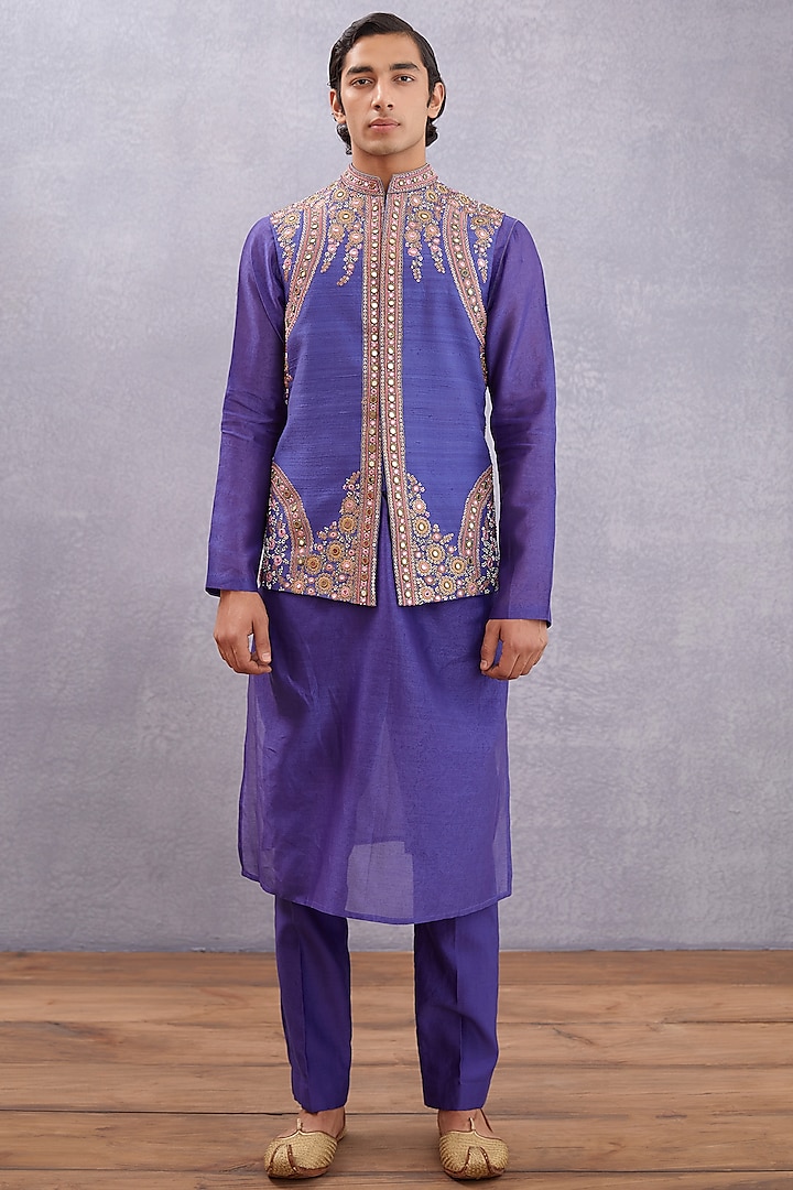 Amethyst Purple Handwoven Chanderi & Pure Cotton Voile Embroidered Bundi Jacket Set by Torani Men at Pernia's Pop Up Shop