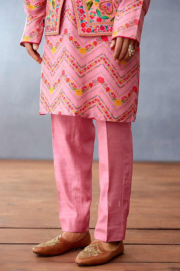 Pink Jeni Silk & South Silk Slub Digital Printed Bundi Set by Torani Men at Pernia's Pop Up Shop
