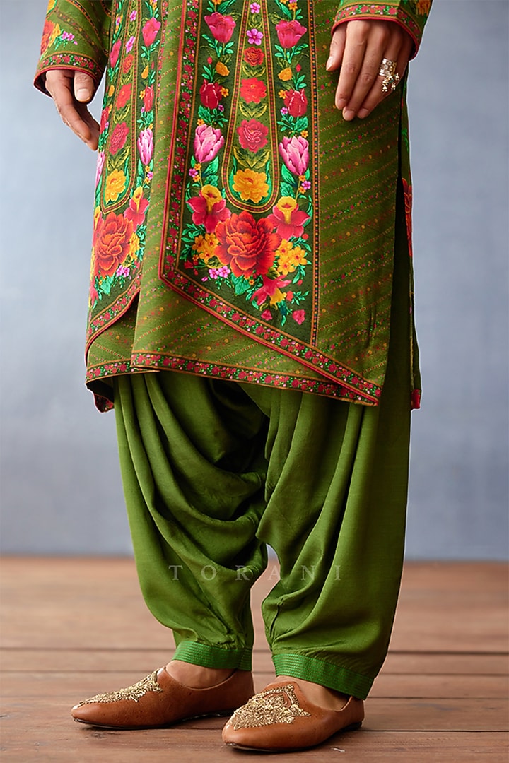 Green Jeni Silk & Cotton Silk Digital Printed Kurta Set by Torani Men at Pernia's Pop Up Shop