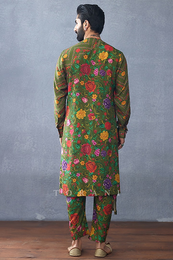 Green Jeni Silk Digital Printed Kurta Set by Torani Men at Pernia's Pop Up Shop