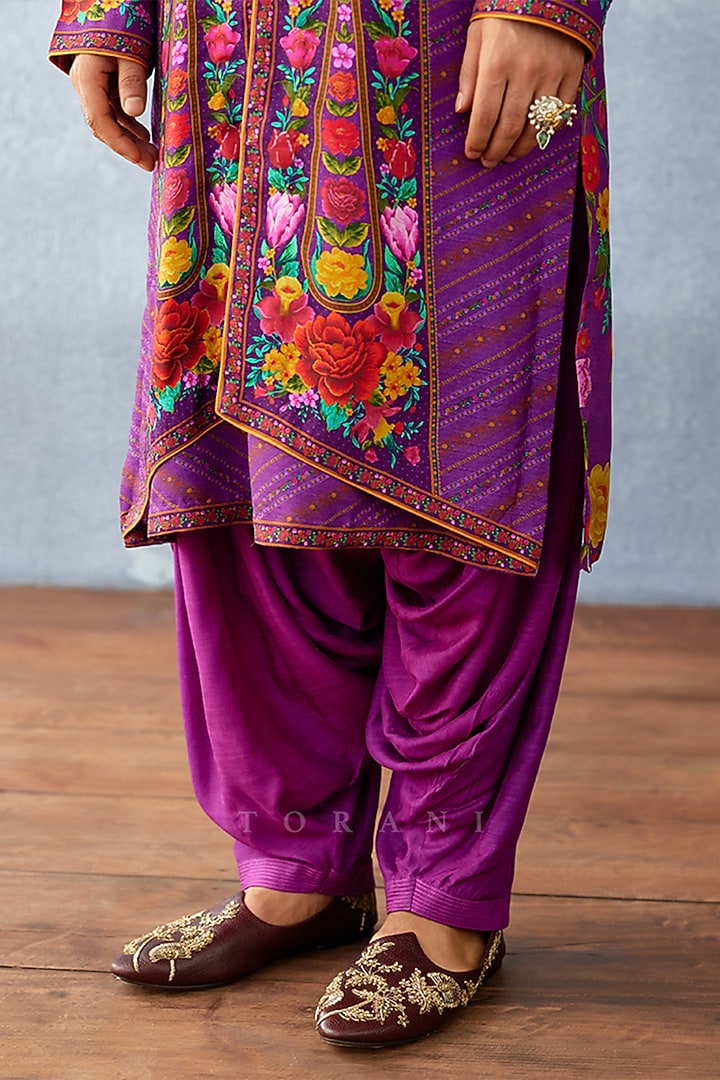 Purple Jeni Silk & South Silk Slub Digital Printed Kurta Set by Torani Men at Pernia's Pop Up Shop