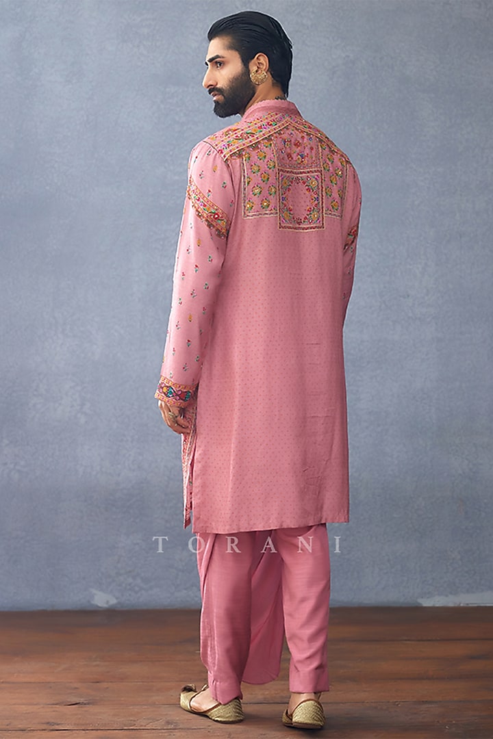 Pink South Silk Slub Digital Printed Kurta Set by Torani Men at Pernia's Pop Up Shop