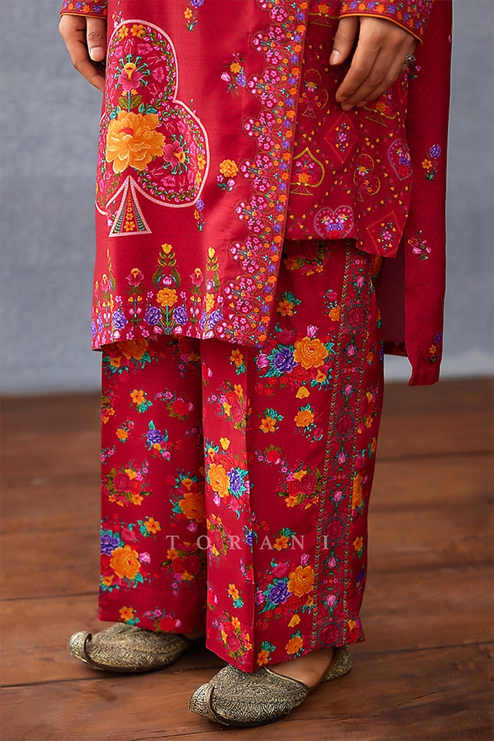 Red Slub Silk Digital Printed Kurta Set by Torani Men at Pernia's Pop Up Shop