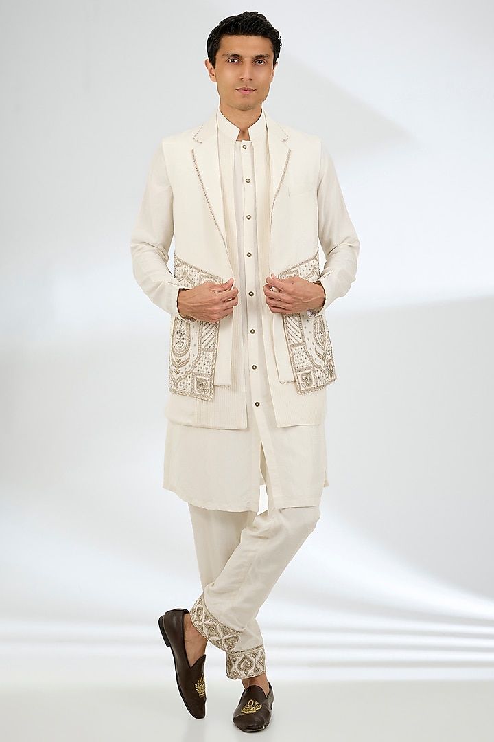 Ivory Jeni Silk & Muslin Silk Bundi Jacket Set by Torani Men at Pernia's Pop Up Shop