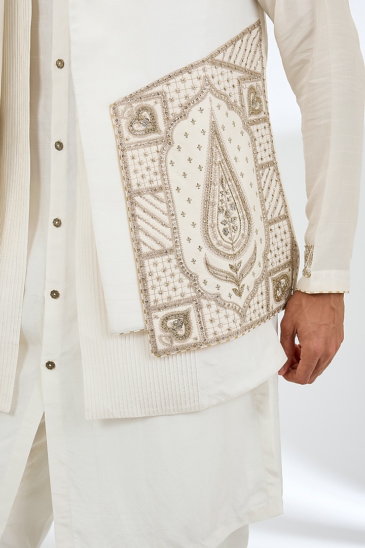 Ivory Jeni Silk & Muslin Silk Bundi Jacket Set by Torani Men at Pernia's Pop Up Shop