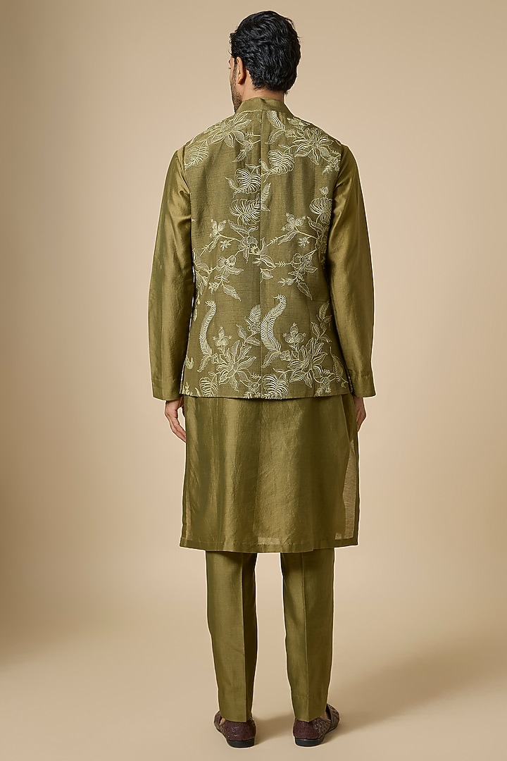 Green Handwoven Chanderi Dori Embroidered Bundi Set by Torani Men at Pernia's Pop Up Shop