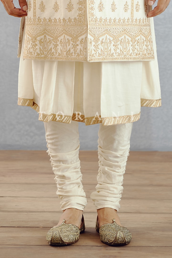 Jasmine White Slub Silk Hand Embroidered Groom Sherwani Set by Torani Men at Pernia's Pop Up Shop