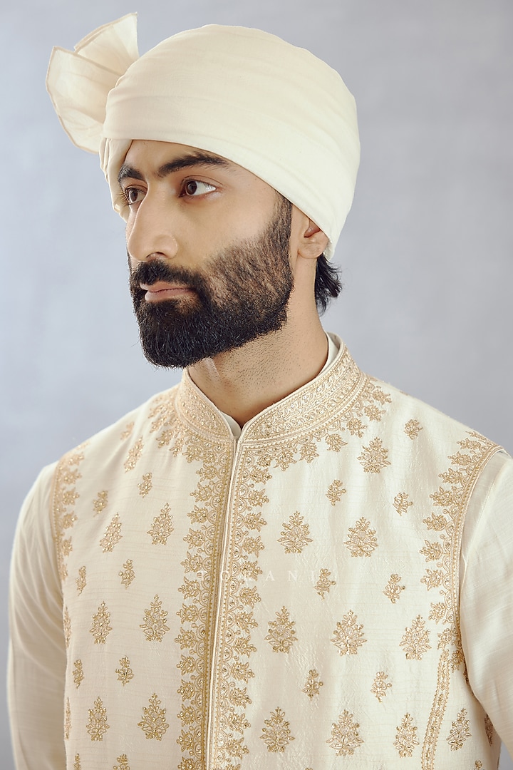 Jasmine White Slub Silk Hand Embroidered Groom Sherwani Set by Torani Men at Pernia's Pop Up Shop