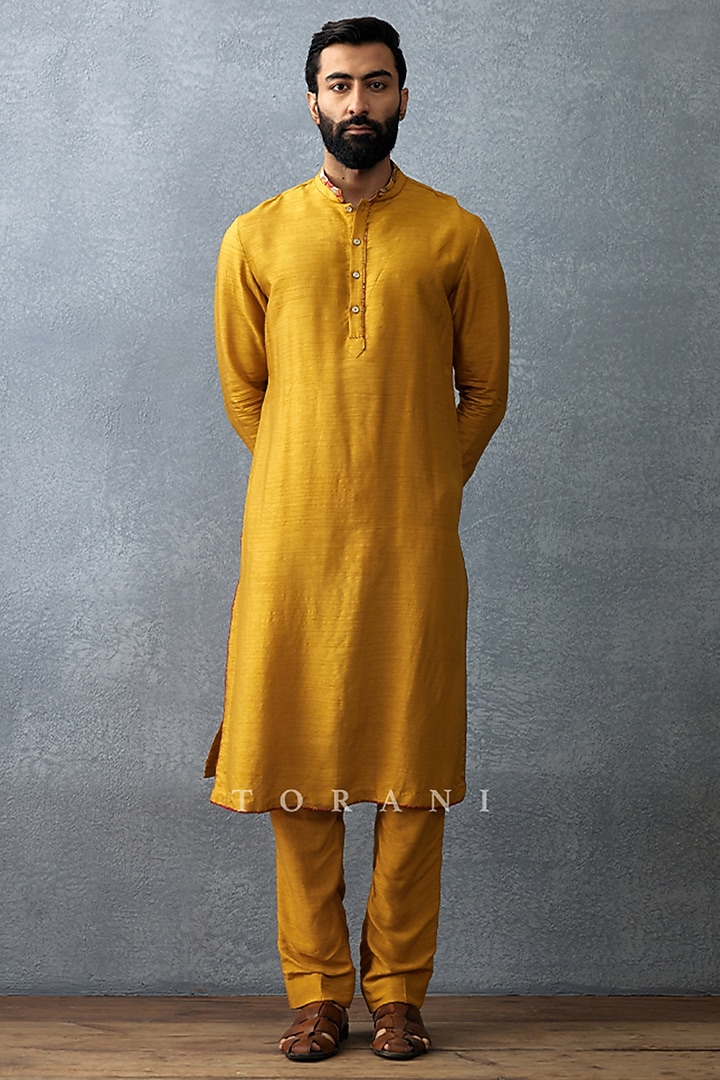 Yellow Cotton Voile & Handwoven Chanderi Digital Printed Bundi Set by Torani Men at Pernia's Pop Up Shop