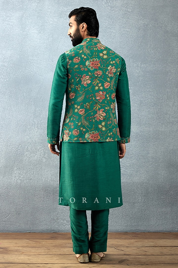 Green Cotton Voile & Handwoven Chanderi Digital Printed Bundi Set by Torani Men at Pernia's Pop Up Shop