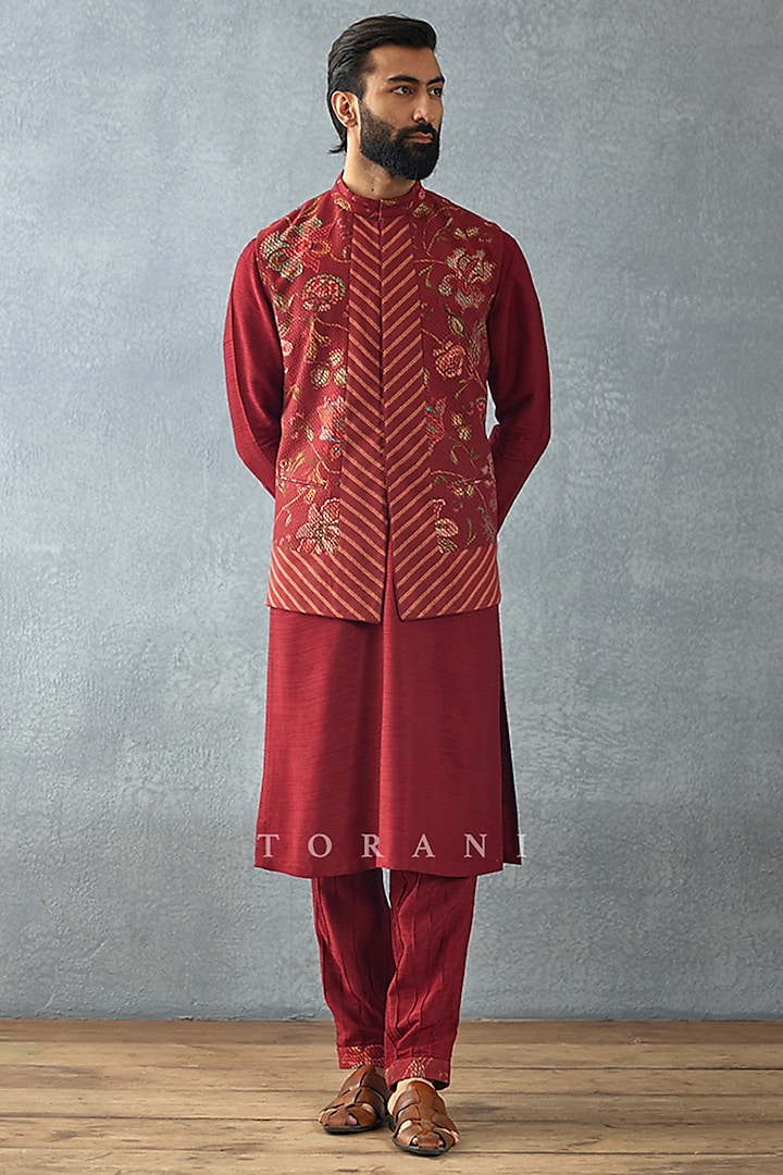 Red Cotton Voile & Handwoven Chanderi Digital Printed Bundi Set by Torani Men