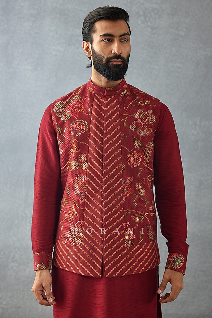 Red Cotton Voile & Handwoven Chanderi Digital Printed Bundi Set by Torani Men at Pernia's Pop Up Shop