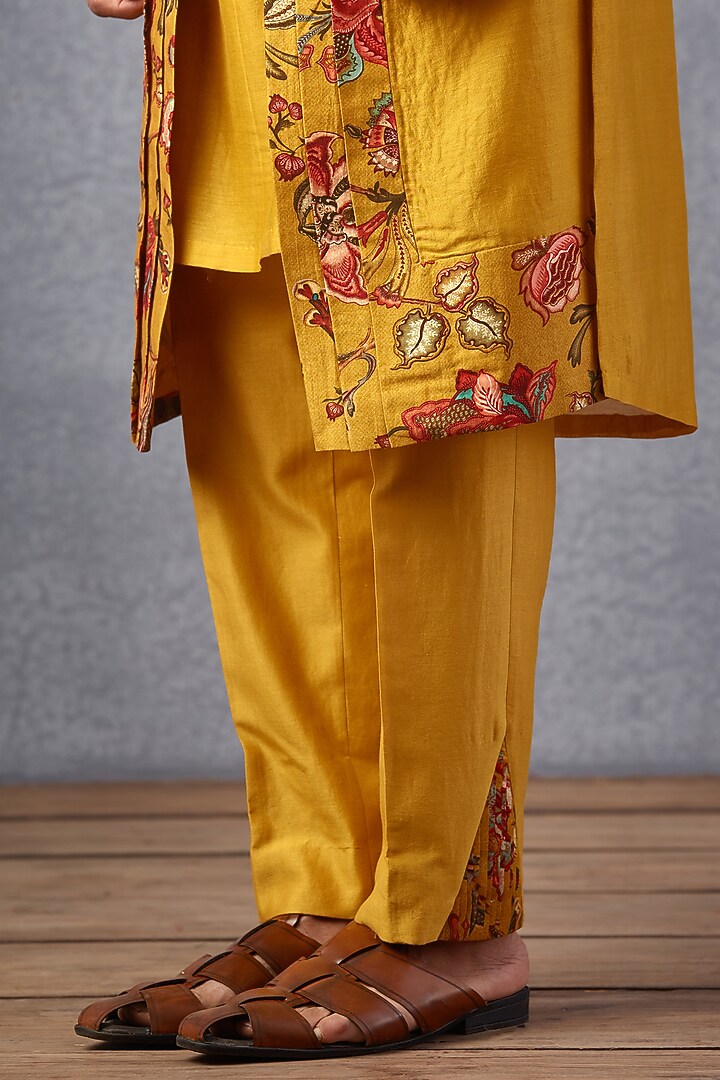 Yellow Cotton Silk & Handwoven Chanderi Digital Printed Kurta Set by Torani Men at Pernia's Pop Up Shop