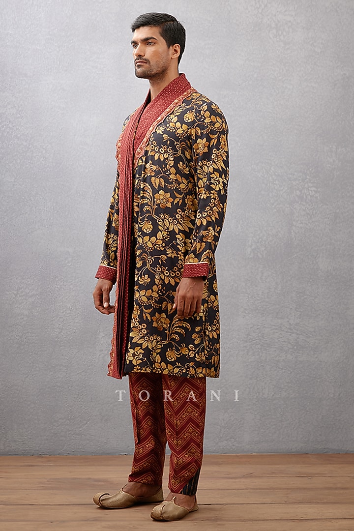 Black Cotton Silk & Raw Silk Hand Embroidered Kurta Set by Torani Men at Pernia's Pop Up Shop