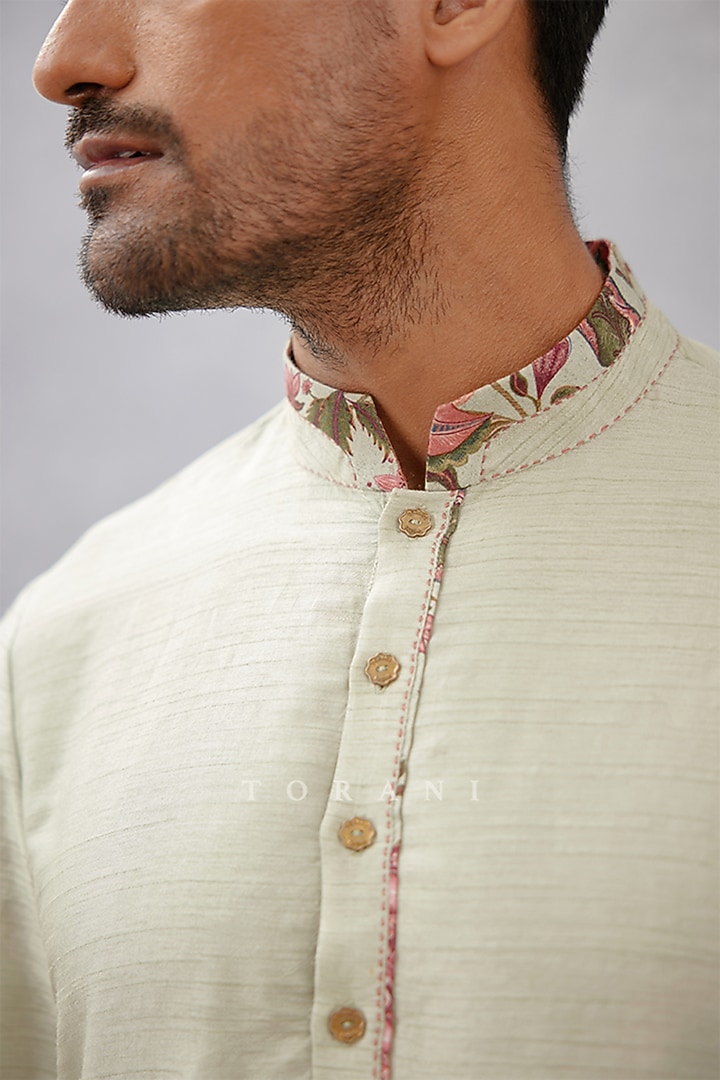 Green Cotton Jacquard & Handwoven Chanderi Digital Printed Bundi Set by Torani Men at Pernia's Pop Up Shop