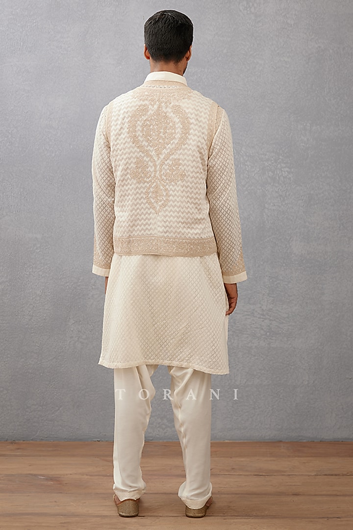Ivory Cotton Silk & Handwoven Chanderi Dori Embroidered Bundi Set by Torani Men at Pernia's Pop Up Shop