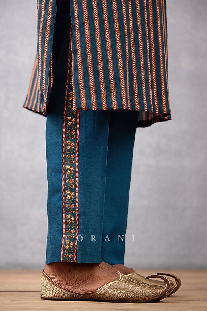 Blue Cotton Silk & Handwoven Chanderi Hand Block Printed Bundi Set by Torani Men at Pernia's Pop Up Shop
