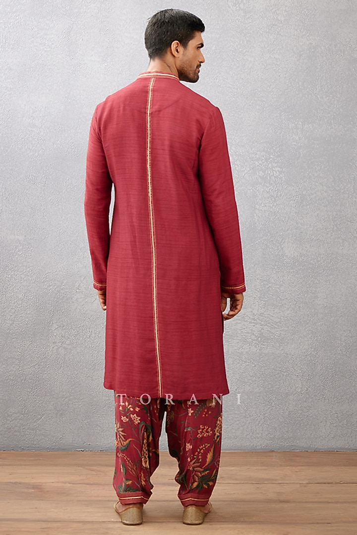 Red Raw Silk & Cotton Silk Gota Embroidered Kurta Set by Torani Men at Pernia's Pop Up Shop
