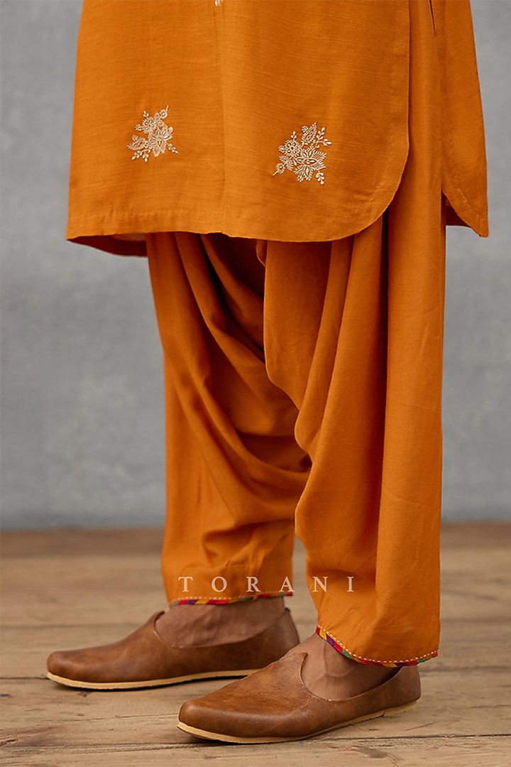 Orange Cotton Silk Digital Printed Kurta Set by Torani Men at Pernia's Pop Up Shop