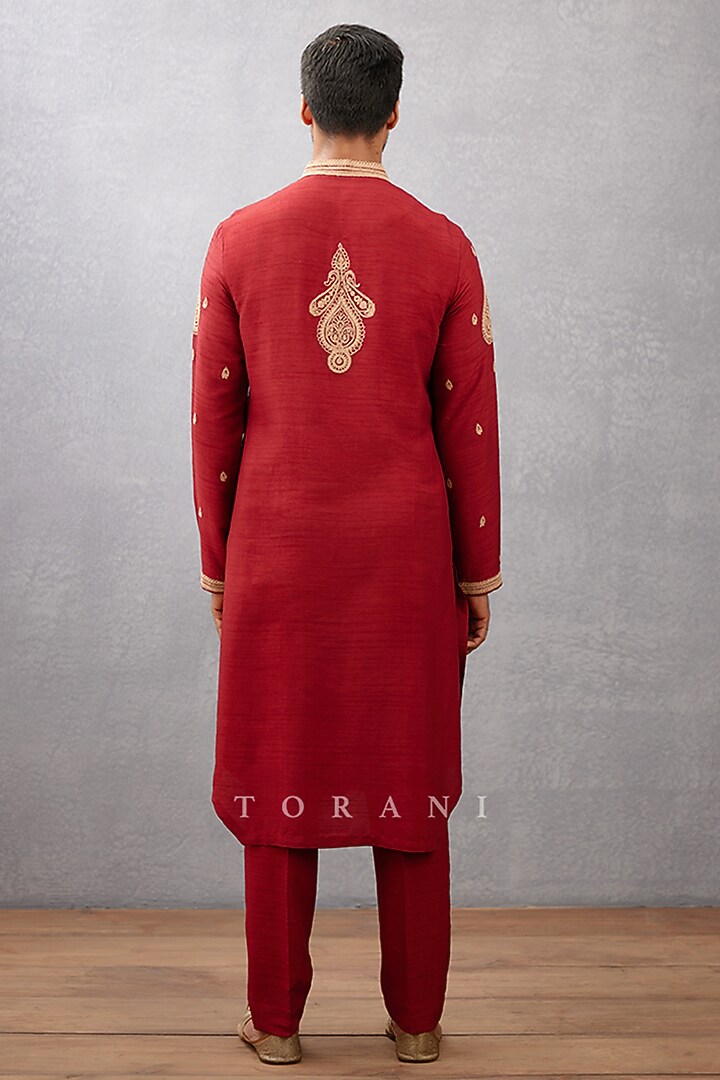 Red Cotton Silk & Raw Silk Dori Embroidered Kurta Set by Torani Men at Pernia's Pop Up Shop