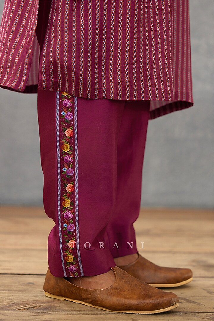 Wine Cotton Silk & Handwoven Chanderi Digital Printed Bundi Set by Torani Men at Pernia's Pop Up Shop