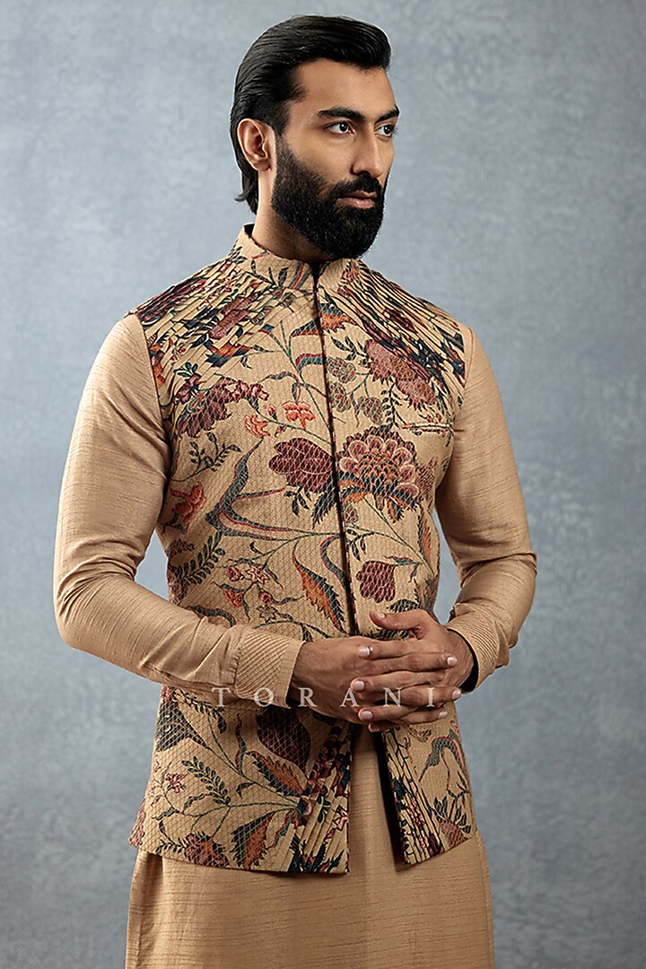 Beige Cotton Silk & Handwoven Chanderi Digital Printed Bundi Set by Torani Men at Pernia's Pop Up Shop