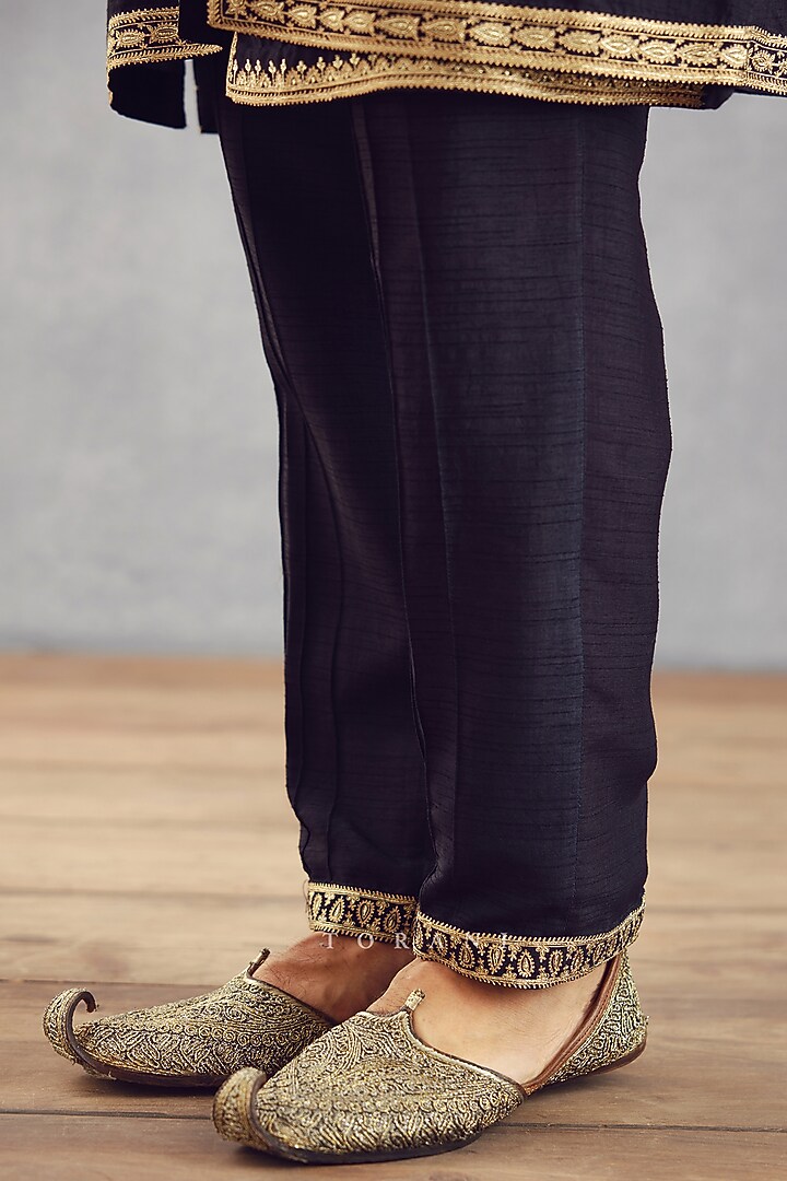 Black Cotton Silk & Raw Silk Hand Embroidered Kurta Set by Torani Men at Pernia's Pop Up Shop