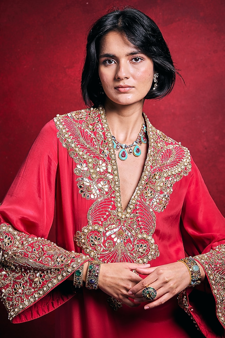 Fuchsia Pink Crepe Threadwork Kaftan by Tamanna Punjabi Kapoor at Pernia's Pop Up Shop
