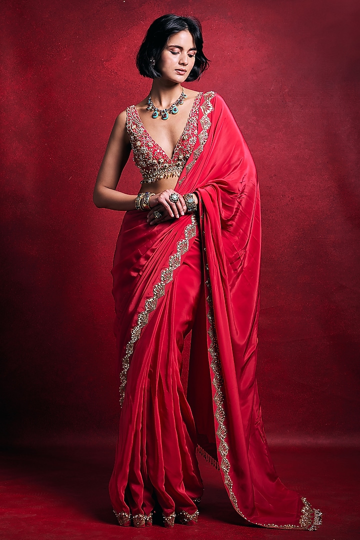 Fuchsia Pink Crepe Zari Embroidered Reception Saree Set by Tamanna Punjabi Kapoor at Pernia's Pop Up Shop