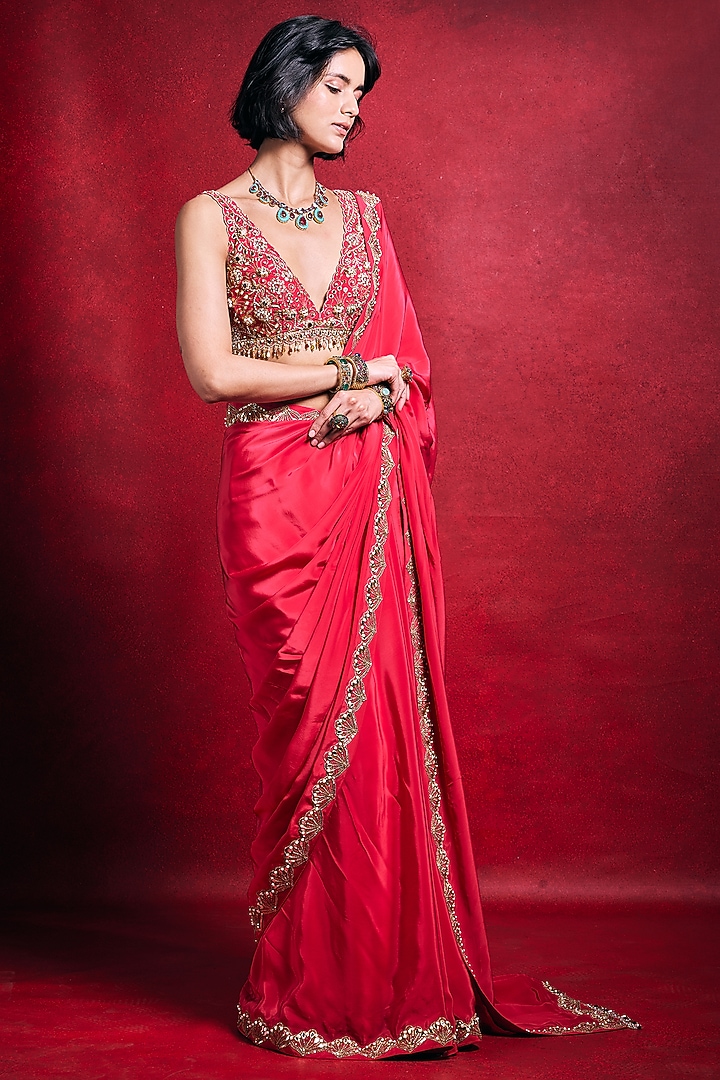 Fuchsia Pink Crepe Zari Embroidered Reception Saree Set by Tamanna Punjabi Kapoor at Pernia's Pop Up Shop