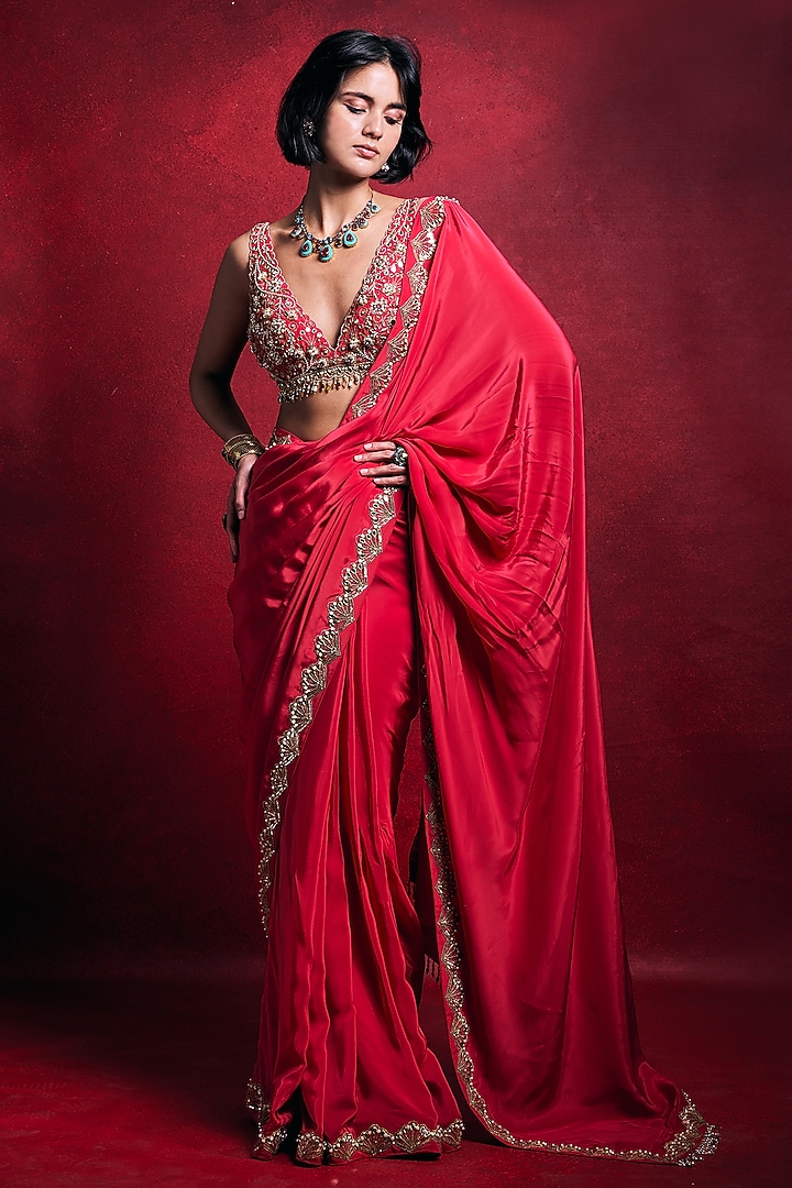 Fuchsia Pink Crepe Zari Embroidered Reception Saree Set by Tamanna Punjabi Kapoor at Pernia's Pop Up Shop