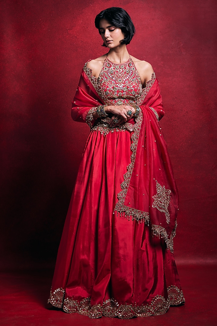 Fuchsia Pink Habutai Silk & Organza Zari Work Bridal Lehenga Set by Tamanna Punjabi Kapoor at Pernia's Pop Up Shop
