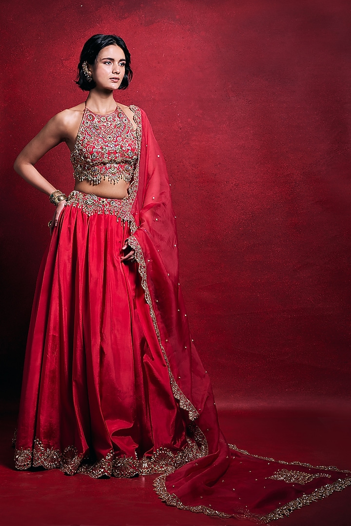 Fuchsia Pink Habutai Silk & Organza Zari Work Bridal Lehenga Set by Tamanna Punjabi Kapoor at Pernia's Pop Up Shop