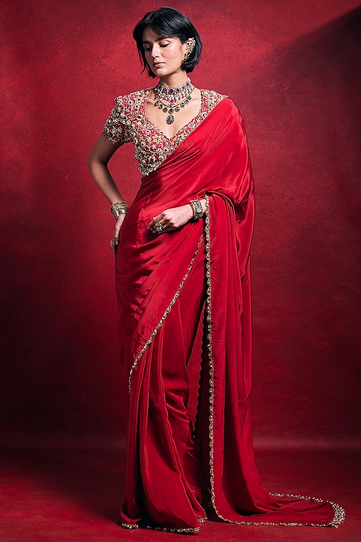 Red Crepe Zari Embroidered Reception Saree Set by Tamanna Punjabi Kapoor at Pernia's Pop Up Shop