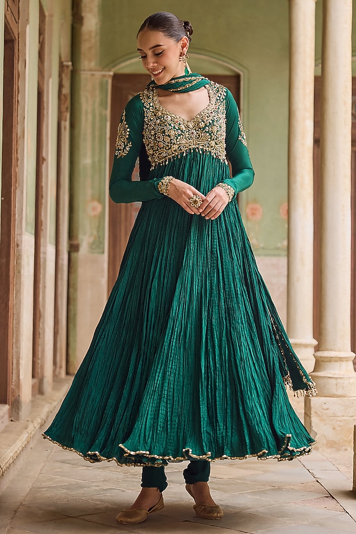 Emerald Green Crepe Zari Embroidered Bridal Anarkali Set by Tamanna Punjabi Kapoor at Pernia's Pop Up Shop