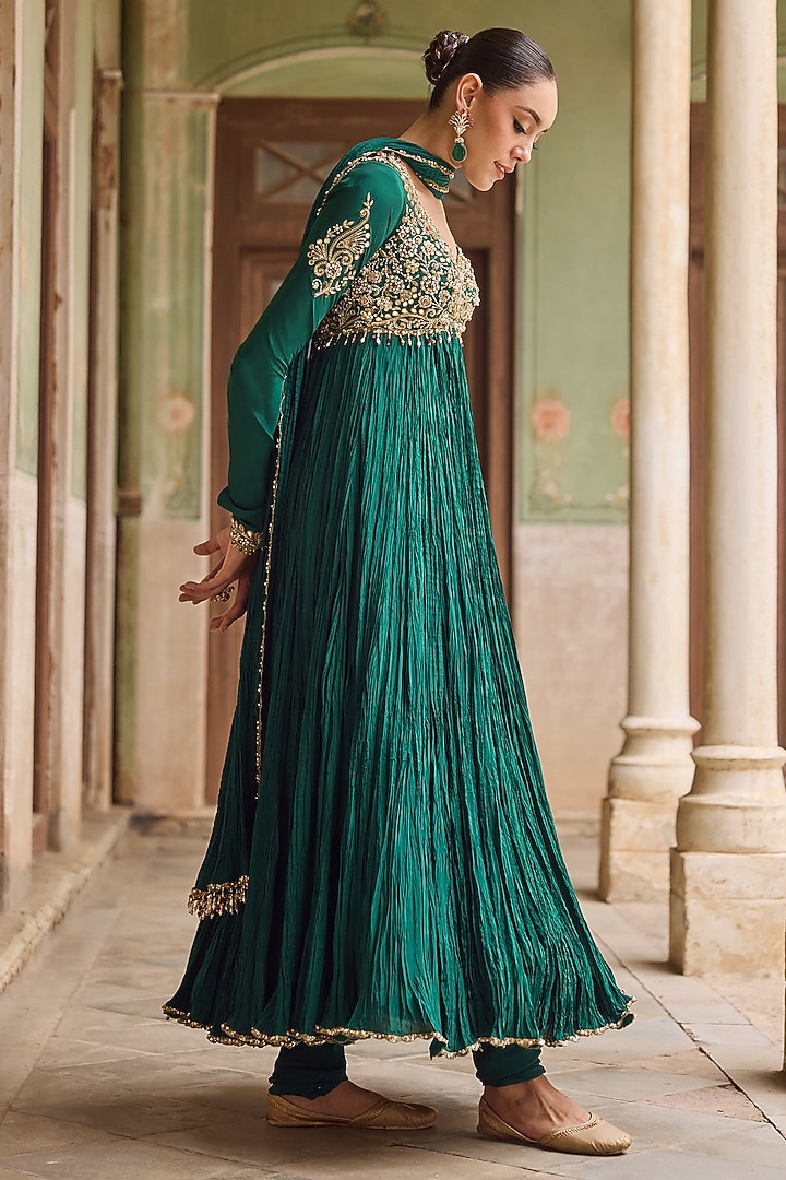 Emerald Green Crepe Zari Embroidered Bridal Anarkali Set by Tamanna Punjabi Kapoor at Pernia's Pop Up Shop