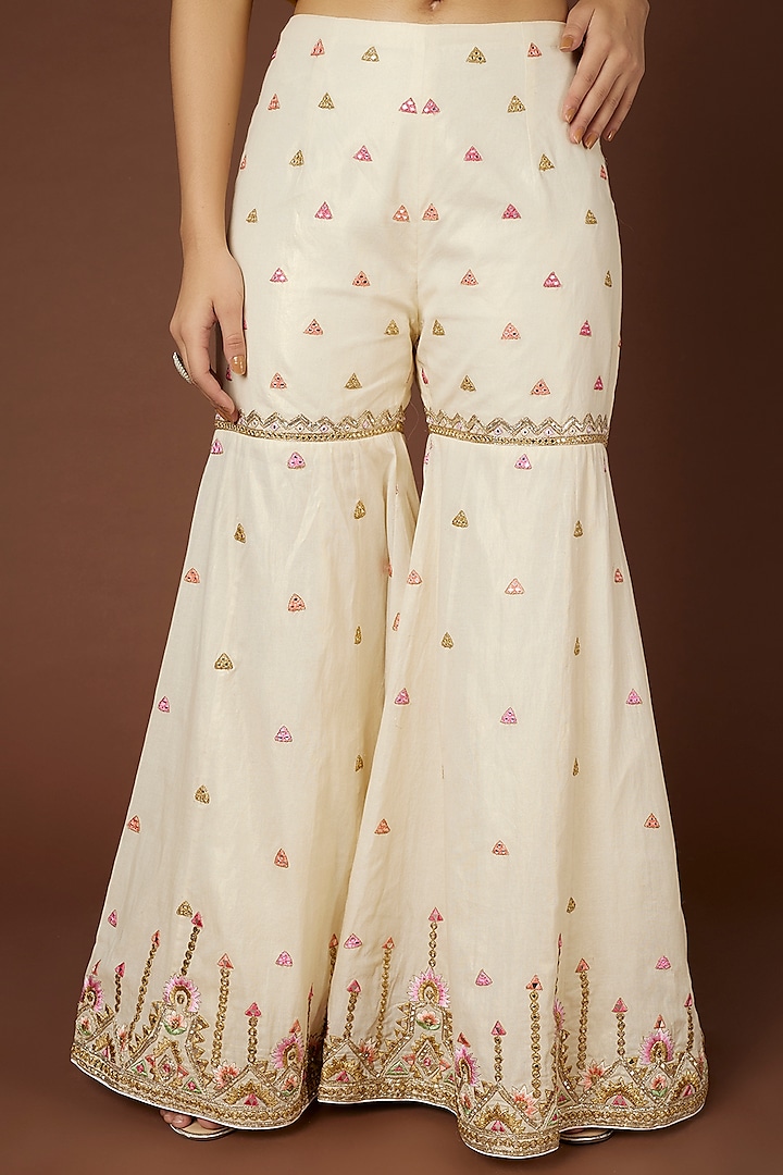 White Wedding Sharara Set In Chanderi Silk by Tamanna Punjabi Kapoor at Pernia's Pop Up Shop