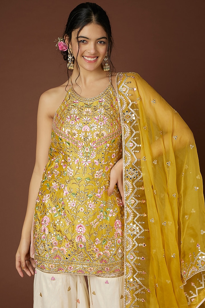 White Wedding Sharara Set In Chanderi Silk by Tamanna Punjabi Kapoor at Pernia's Pop Up Shop
