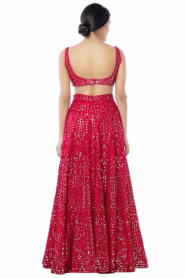 Pink Embroidered Bridal Lehenga Set by Tamanna Punjabi Kapoor at Pernia's Pop Up Shop